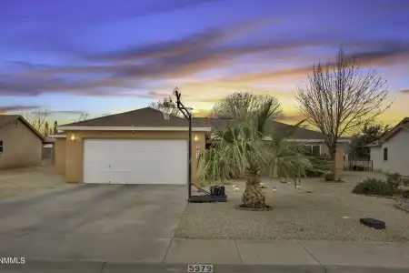 5979 Moon View Drive, Las Cruces, New Mexico 88012, 4 Bedrooms Bedrooms, ,1.75 BathroomsBathrooms,Residential,For Sale,Moon View,2600875