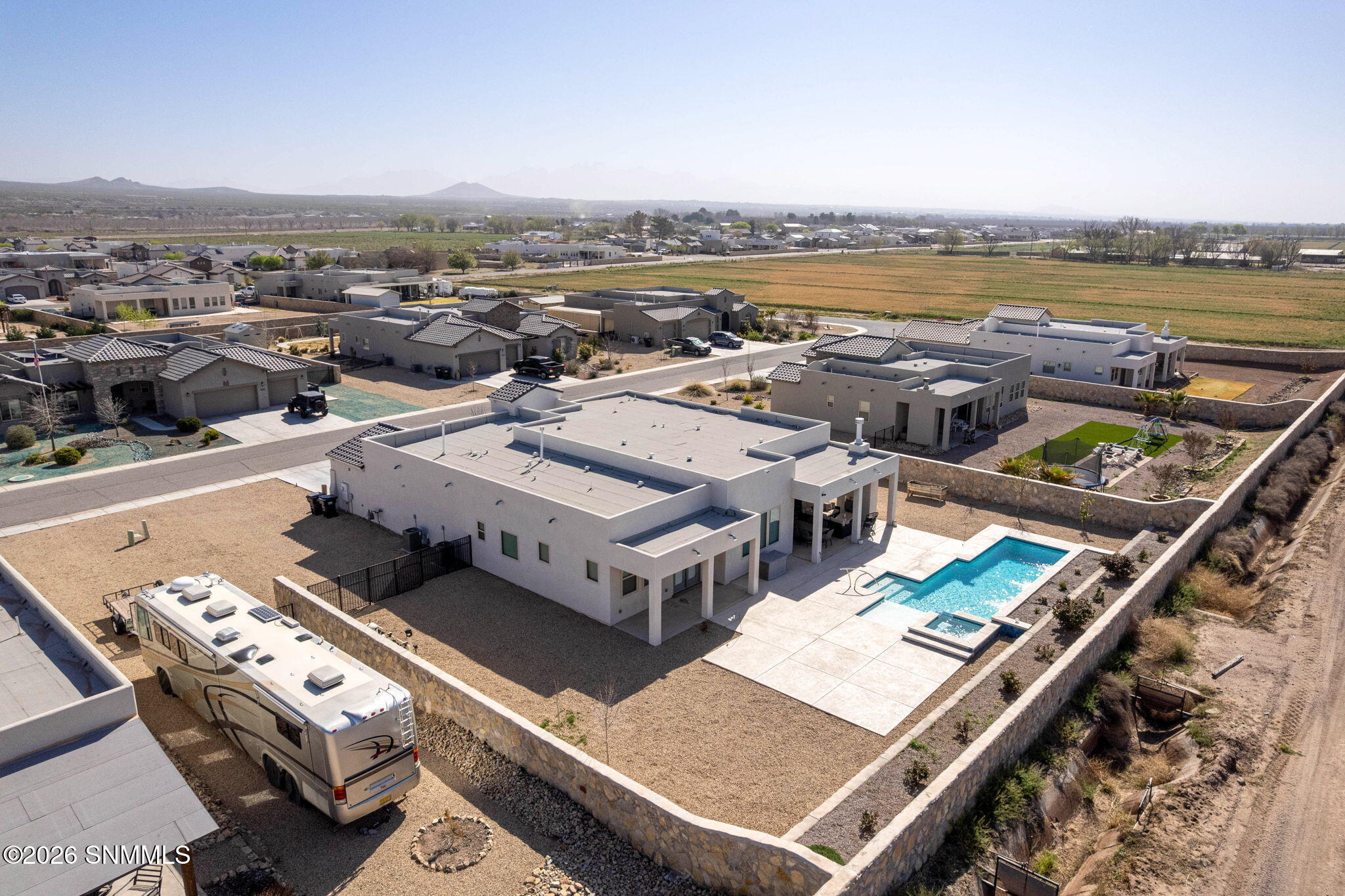 76-web-or-mls-Snappin Homes (Cubalaya752