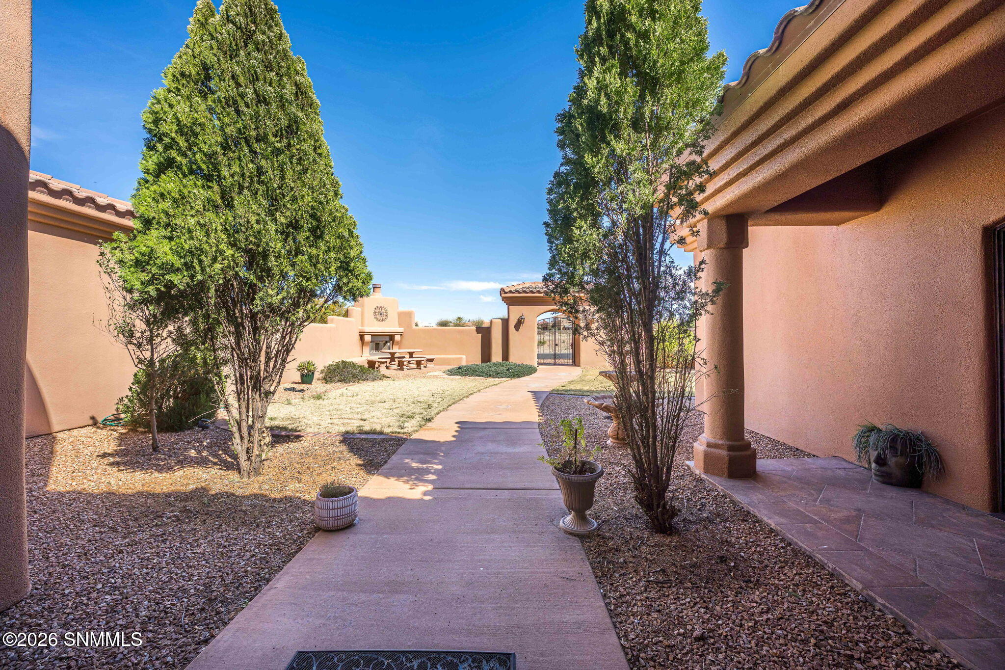 13-web-or-mls-Snappin Homes (Venetian428