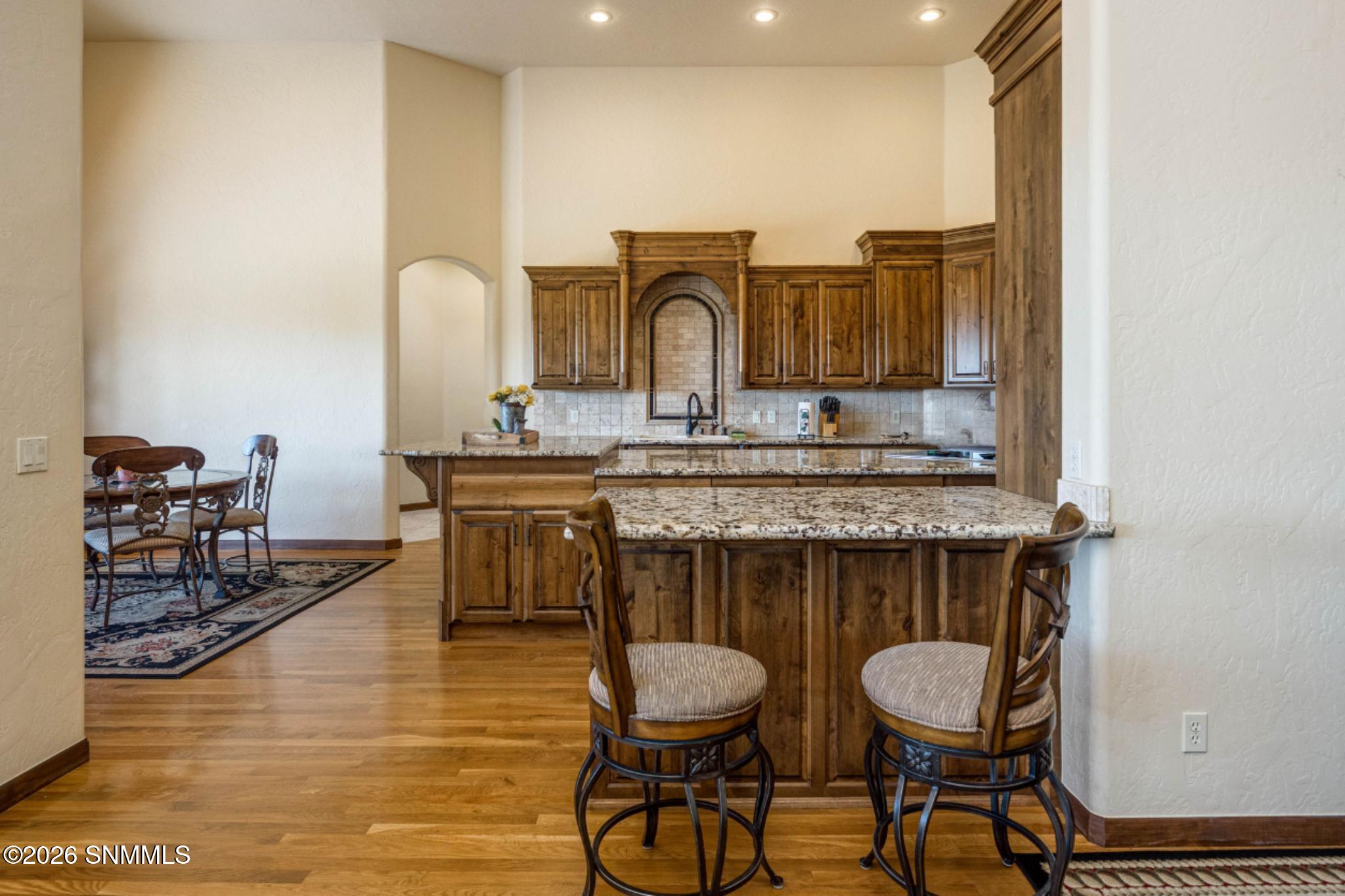 22-web-or-mls-Snappin Homes (Venetian428