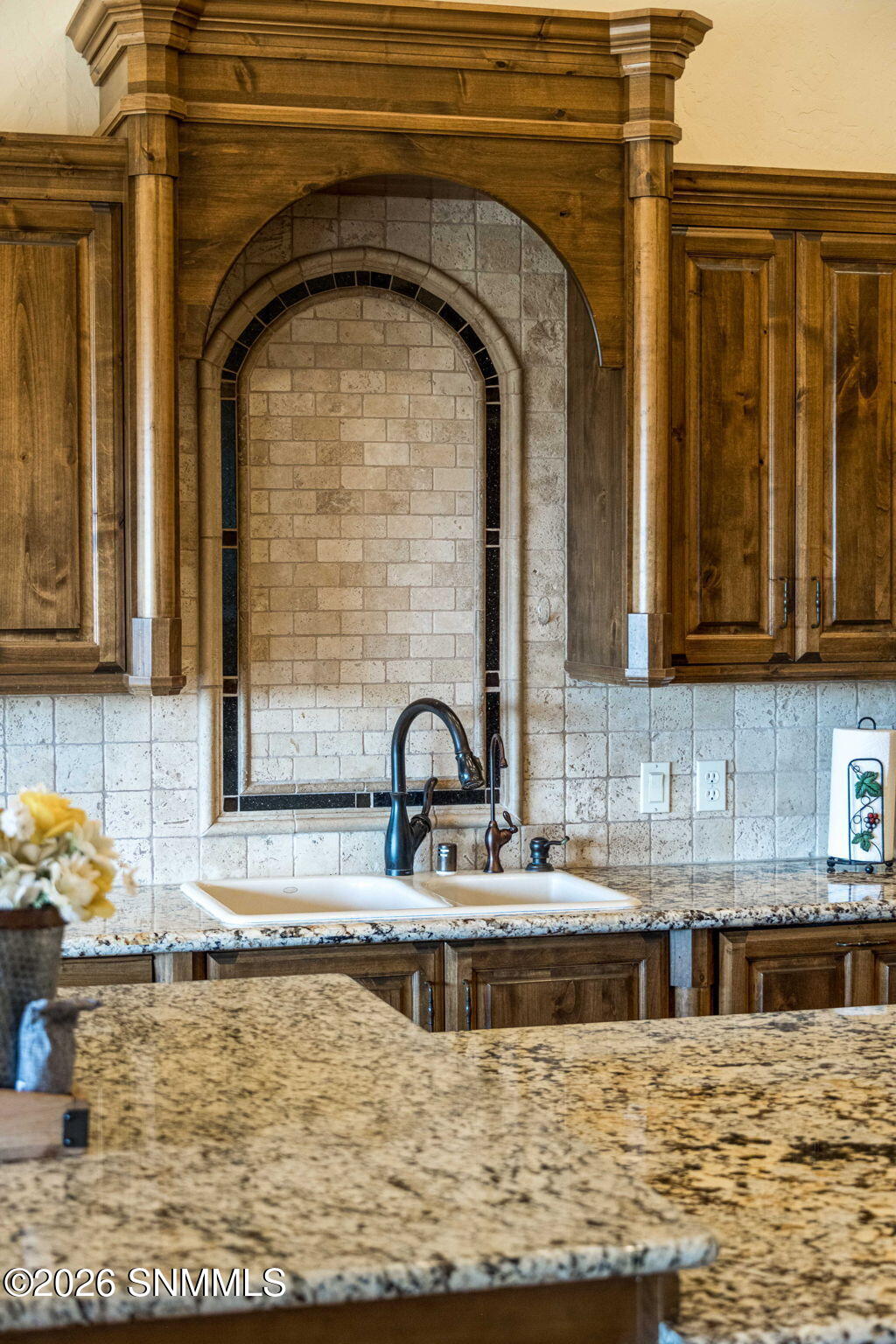 25-web-or-mls-Snappin Homes (Venetian428