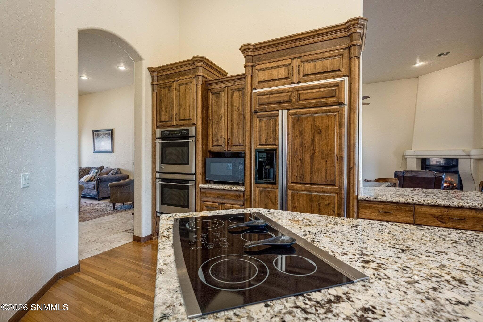 28-web-or-mls-Snappin Homes (Venetian428