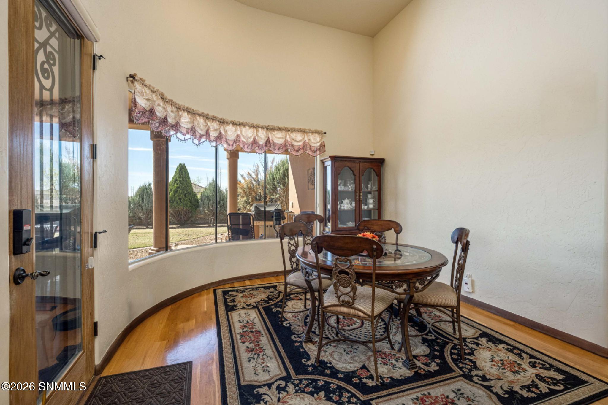 30-web-or-mls-Snappin Homes (Venetian428