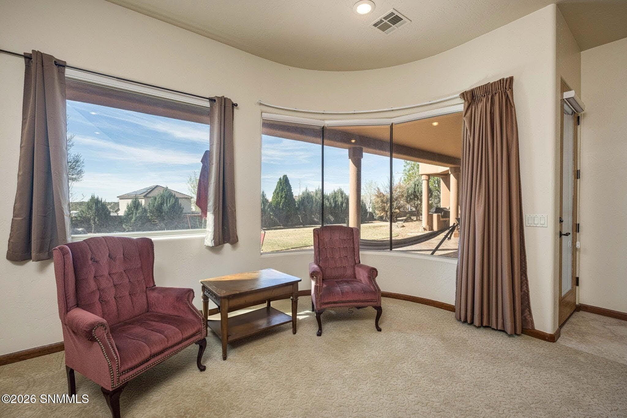 37-web-or-mls-Snappin Homes (Venetian428