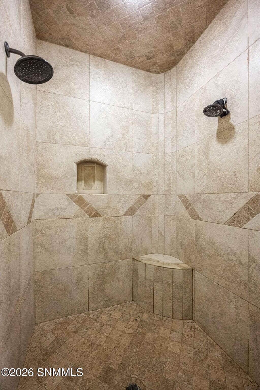 44-web-or-mls-Snappin Homes (Venetian428