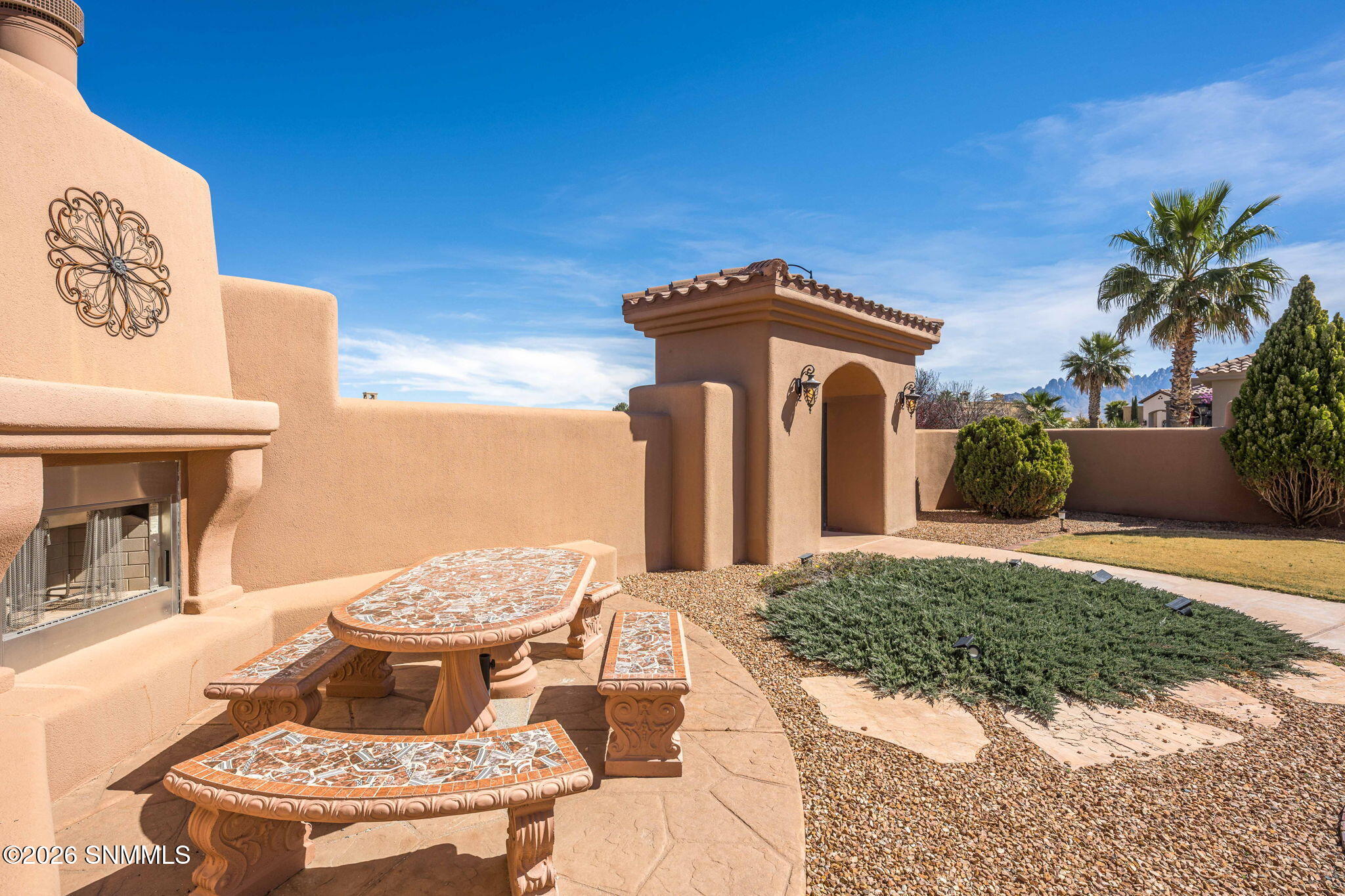 9-web-or-mls-Snappin Homes (Venetian4280