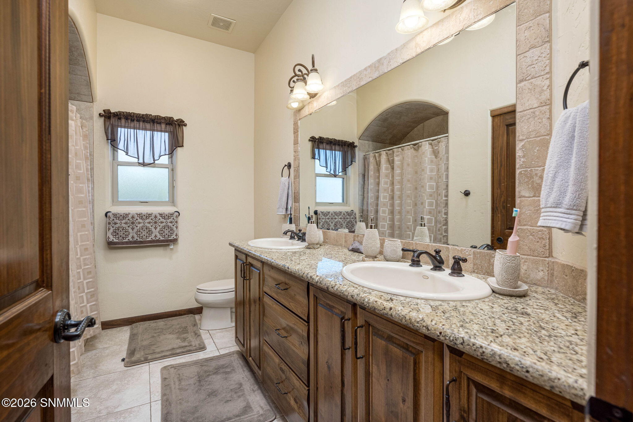 51-web-or-mls-Snappin Homes (Venetian428