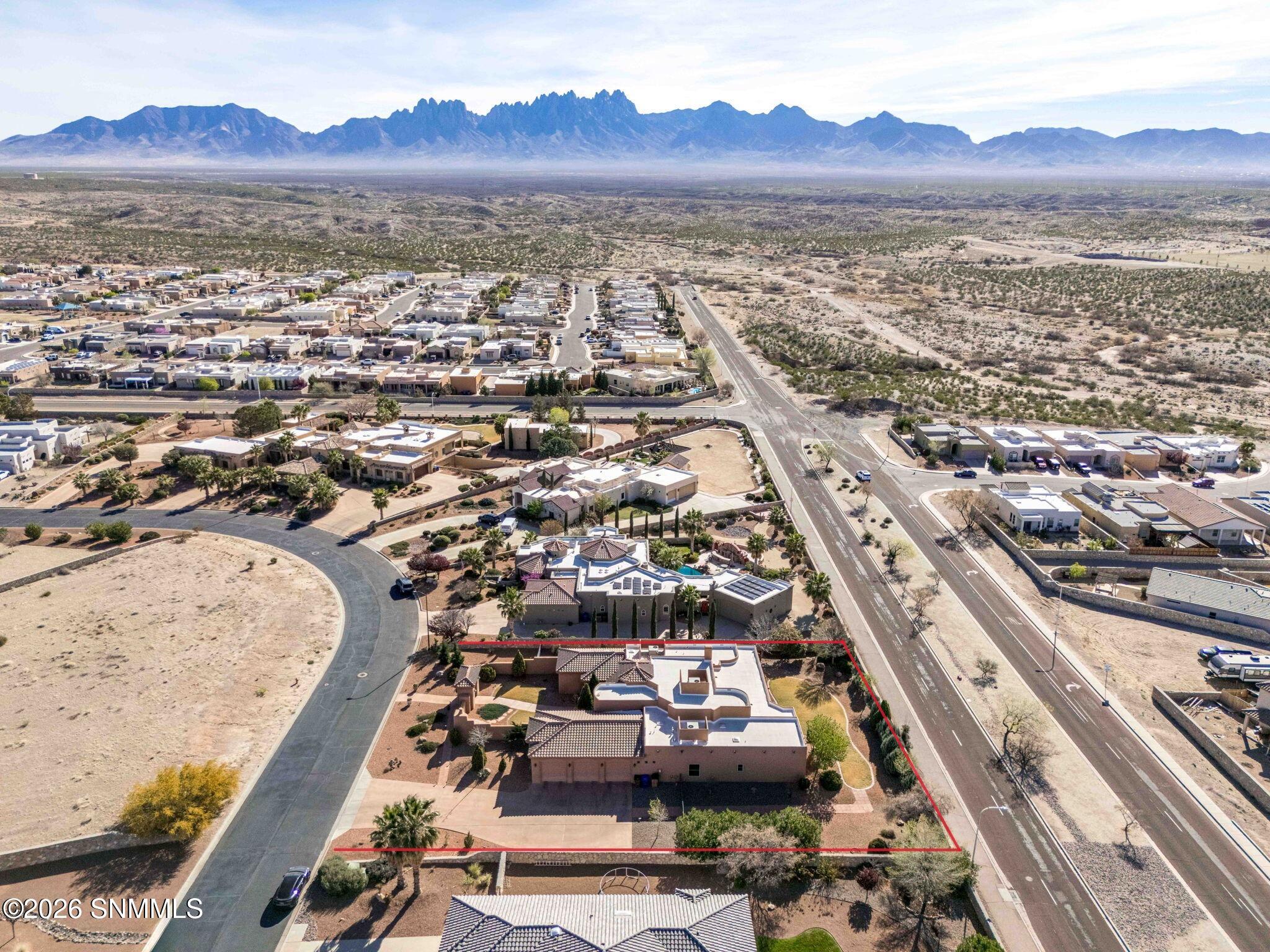 82-web-or-mls-Snappin Homes (Venetian428