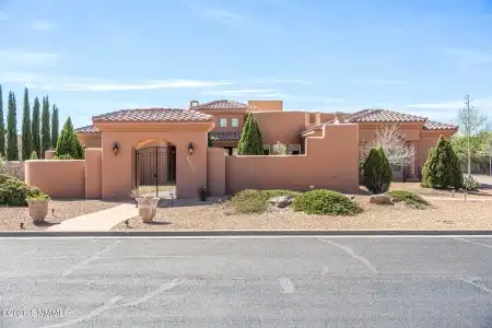 4280 Venetian Loop, Las Cruces, New Mexico 88011, 4 Bedrooms Bedrooms, ,3 BathroomsBathrooms,Residential,For Sale,Venetian,2600880