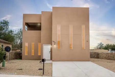 1055 Chitamacha Road, Las Cruces, New Mexico 88007, 3 Bedrooms Bedrooms, ,2.5 BathroomsBathrooms,Residential,For Sale,Chitamacha,2600885