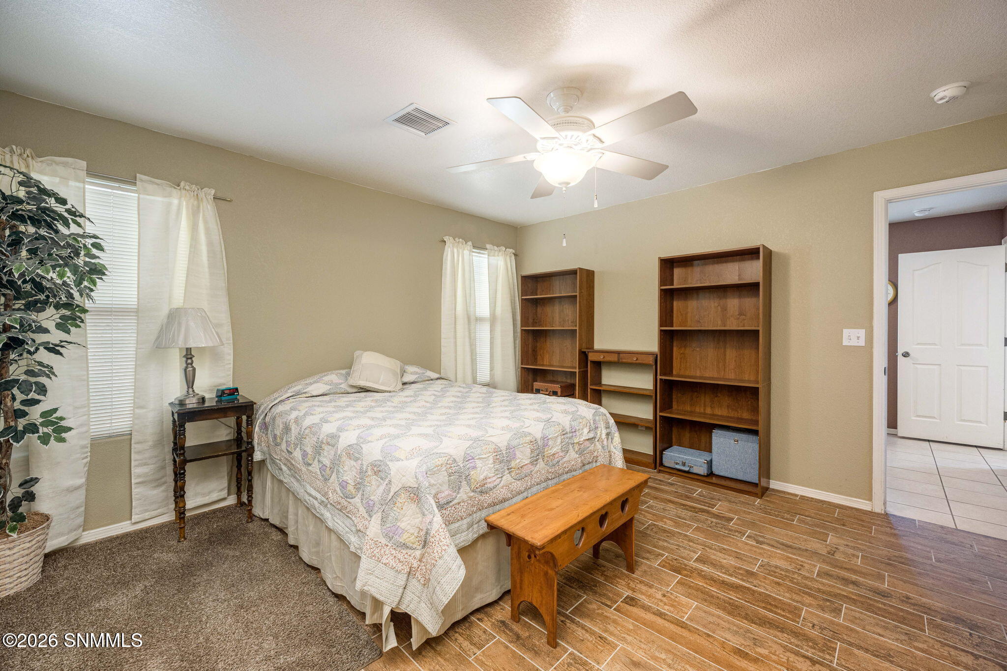 24-web-or-mls-Snappin Homes (Roma3544)-2