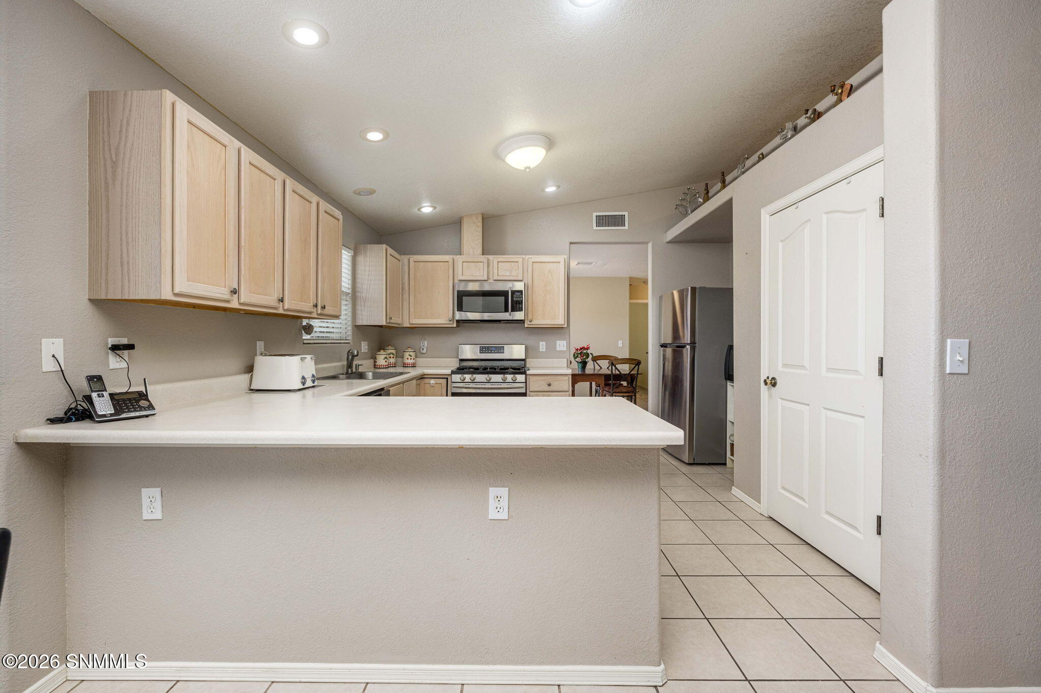 15-web-or-mls-Snappin Homes (Roma3544)-1