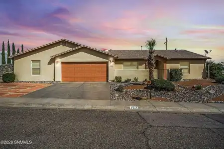 3544 Roma Drive, Las Cruces, New Mexico 88012, 3 Bedrooms Bedrooms, ,2.5 BathroomsBathrooms,Residential,For Sale,Roma,2600889