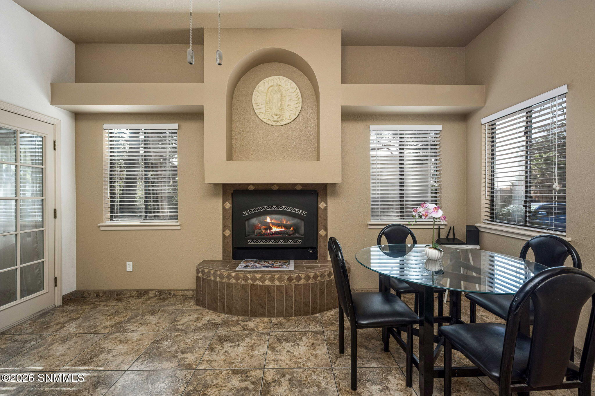 10-web-or-mls-Snappin Homes (Jasmine958)