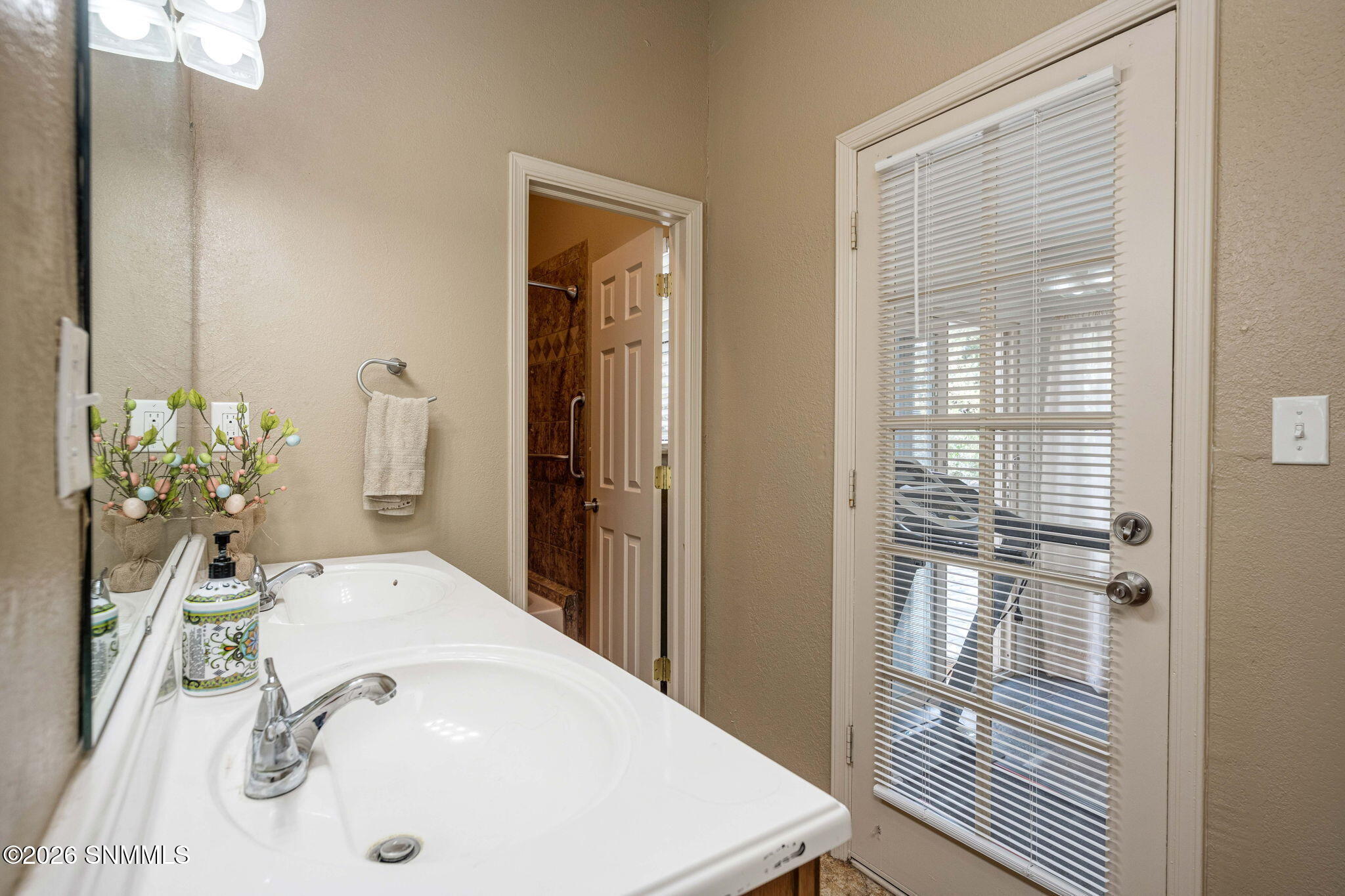 18-web-or-mls-Snappin Homes (Jasmine958)