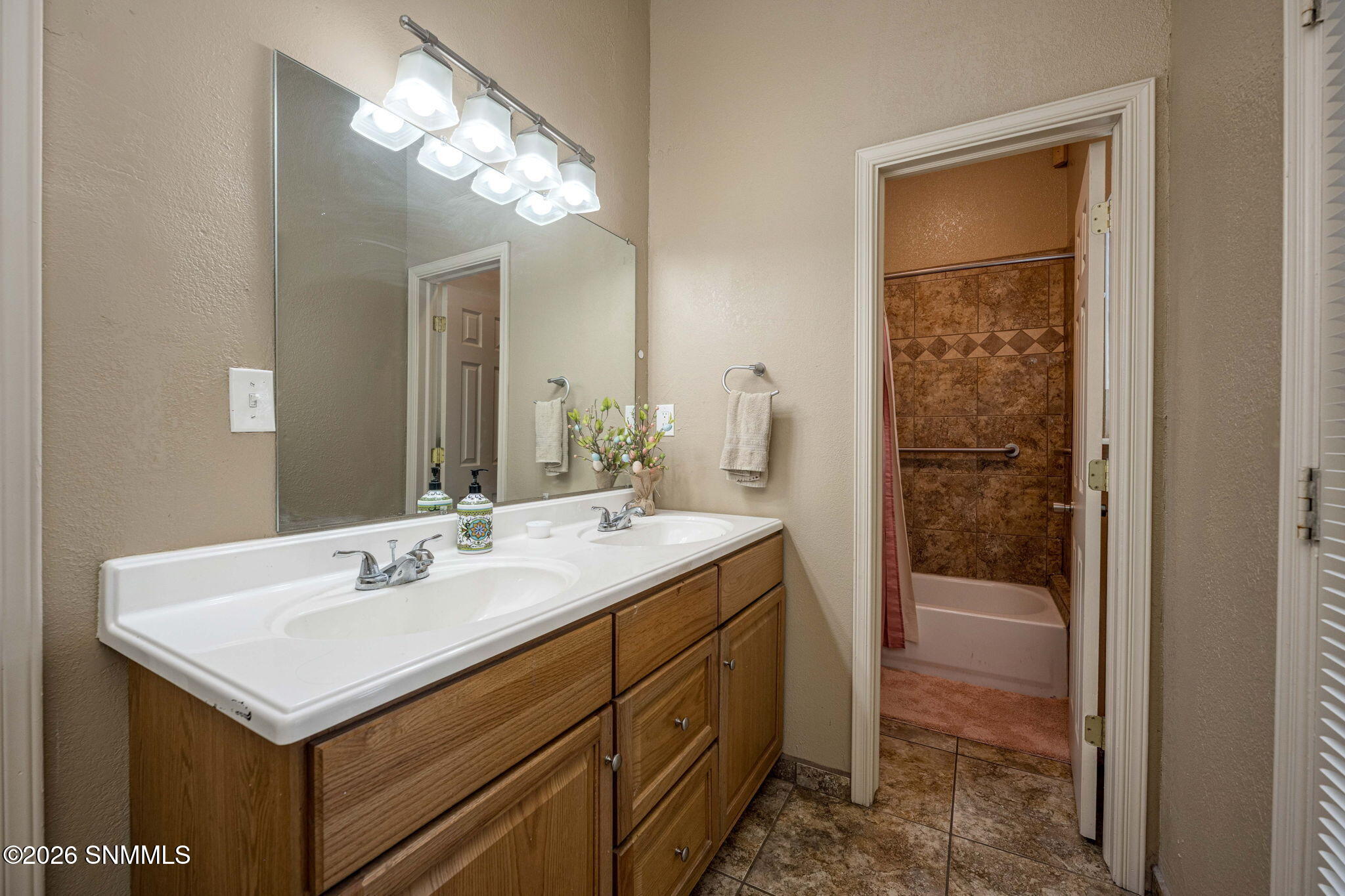 19-web-or-mls-Snappin Homes (Jasmine958)