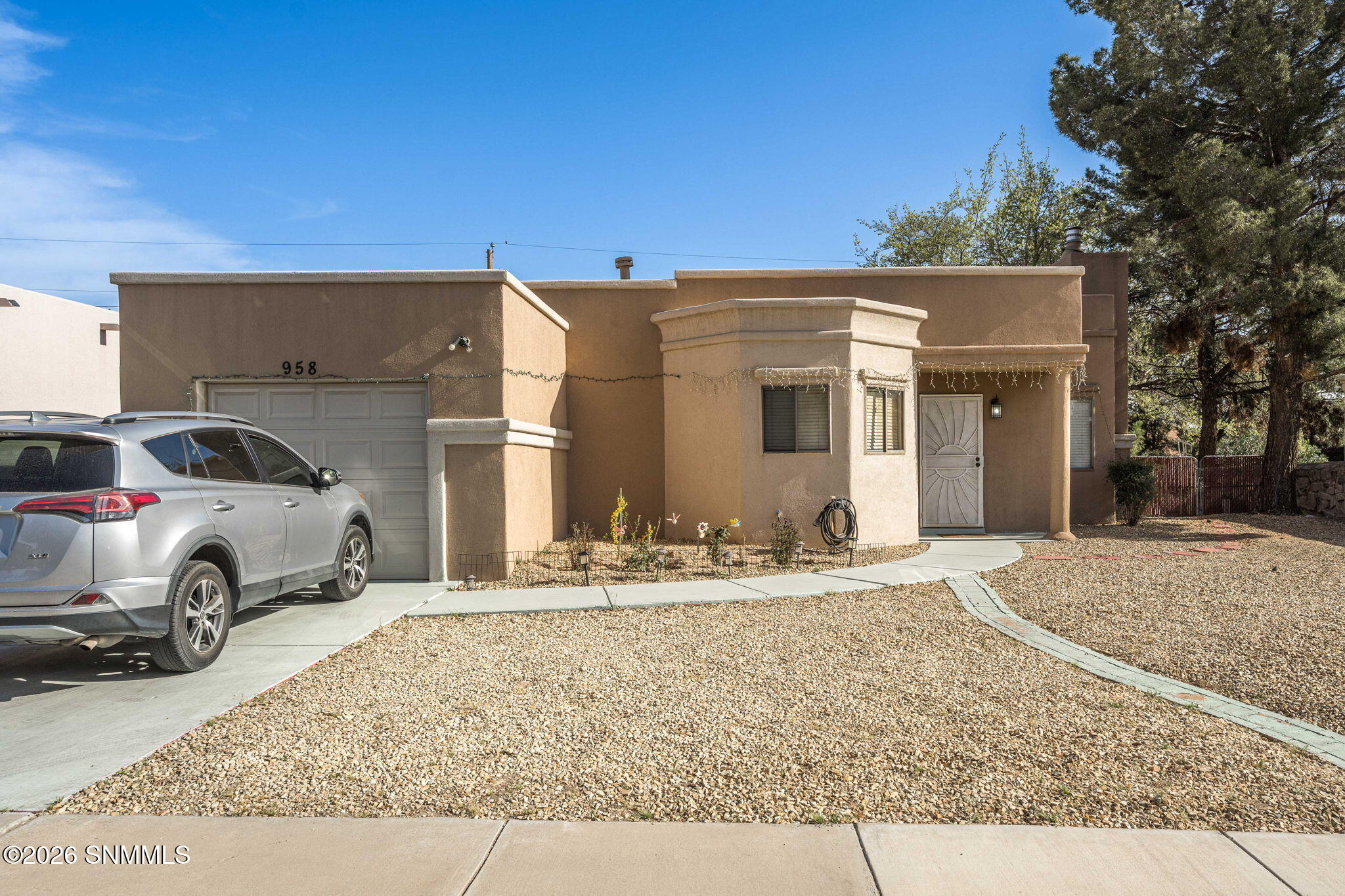 3-web-or-mls-Snappin Homes (Jasmine958)-