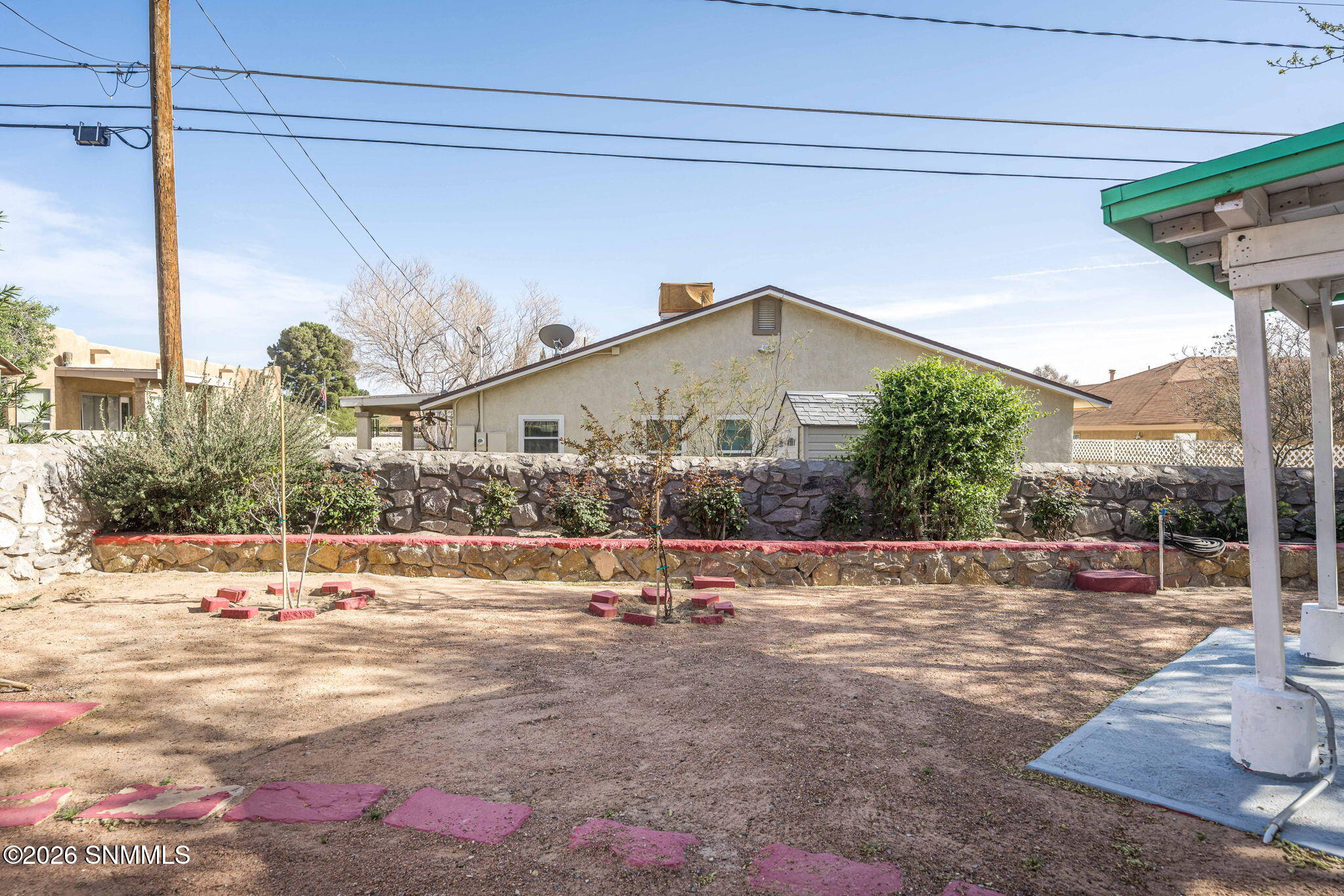 37-web-or-mls-Snappin Homes (Jasmine958)