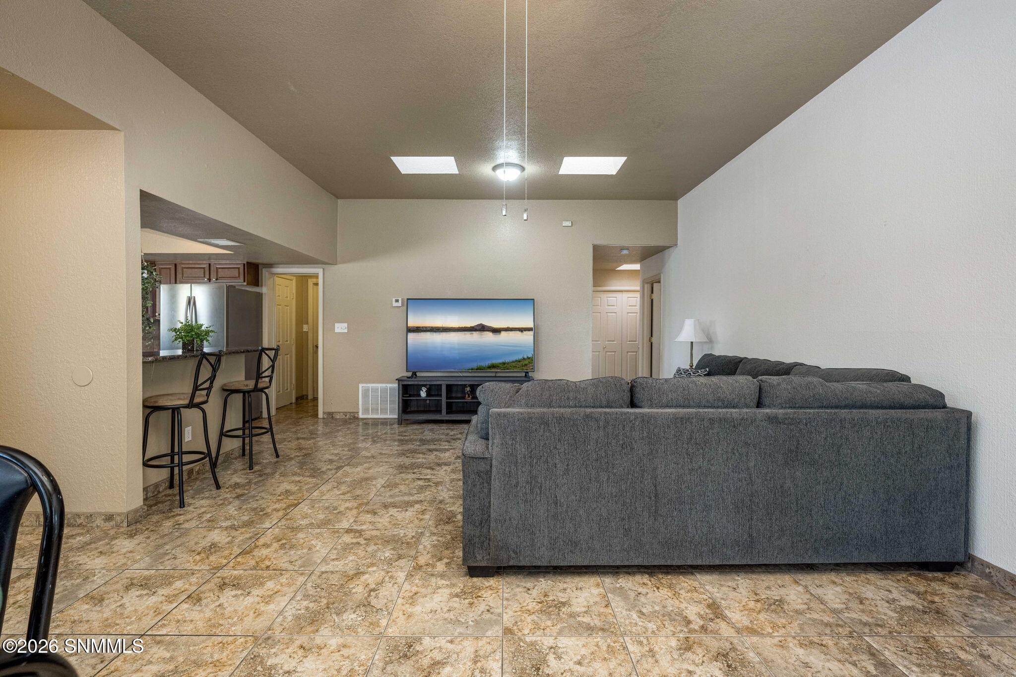 7-web-or-mls-Snappin Homes (Jasmine958)-