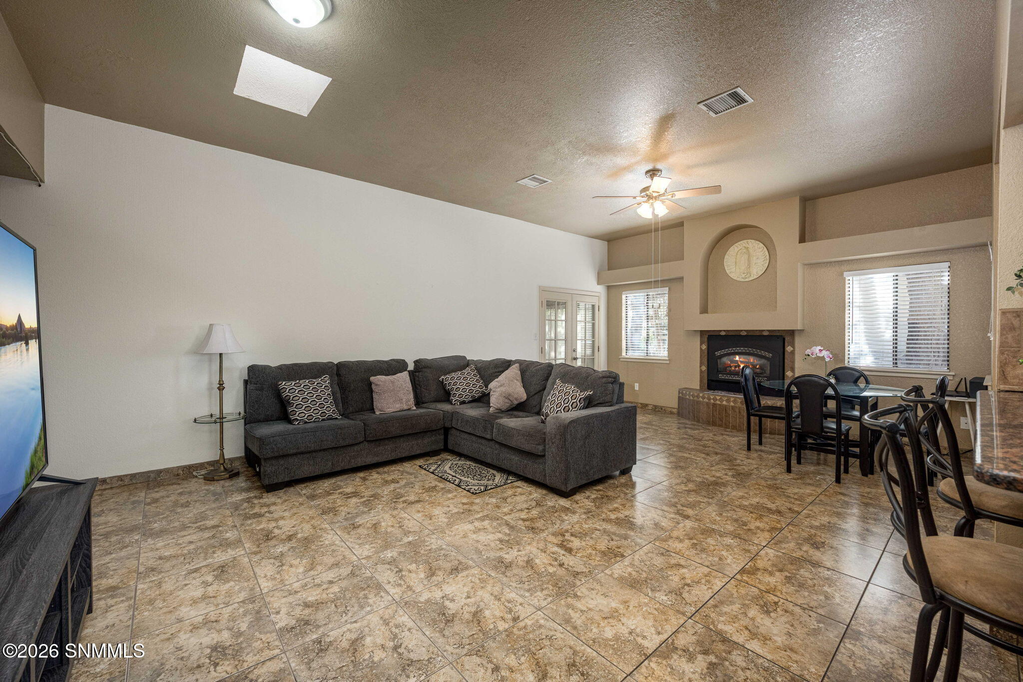 9-web-or-mls-Snappin Homes (Jasmine958)-