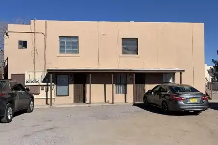 711 Foster Road, Las Cruces, New Mexico 88001, ,Residential Income,For Sale,Foster,2600896
