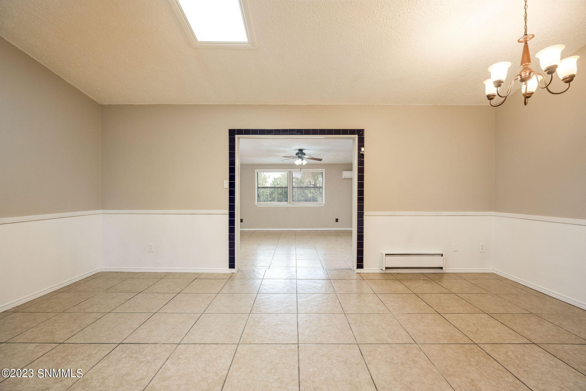 14-web-or-mls-Willow 1290-38