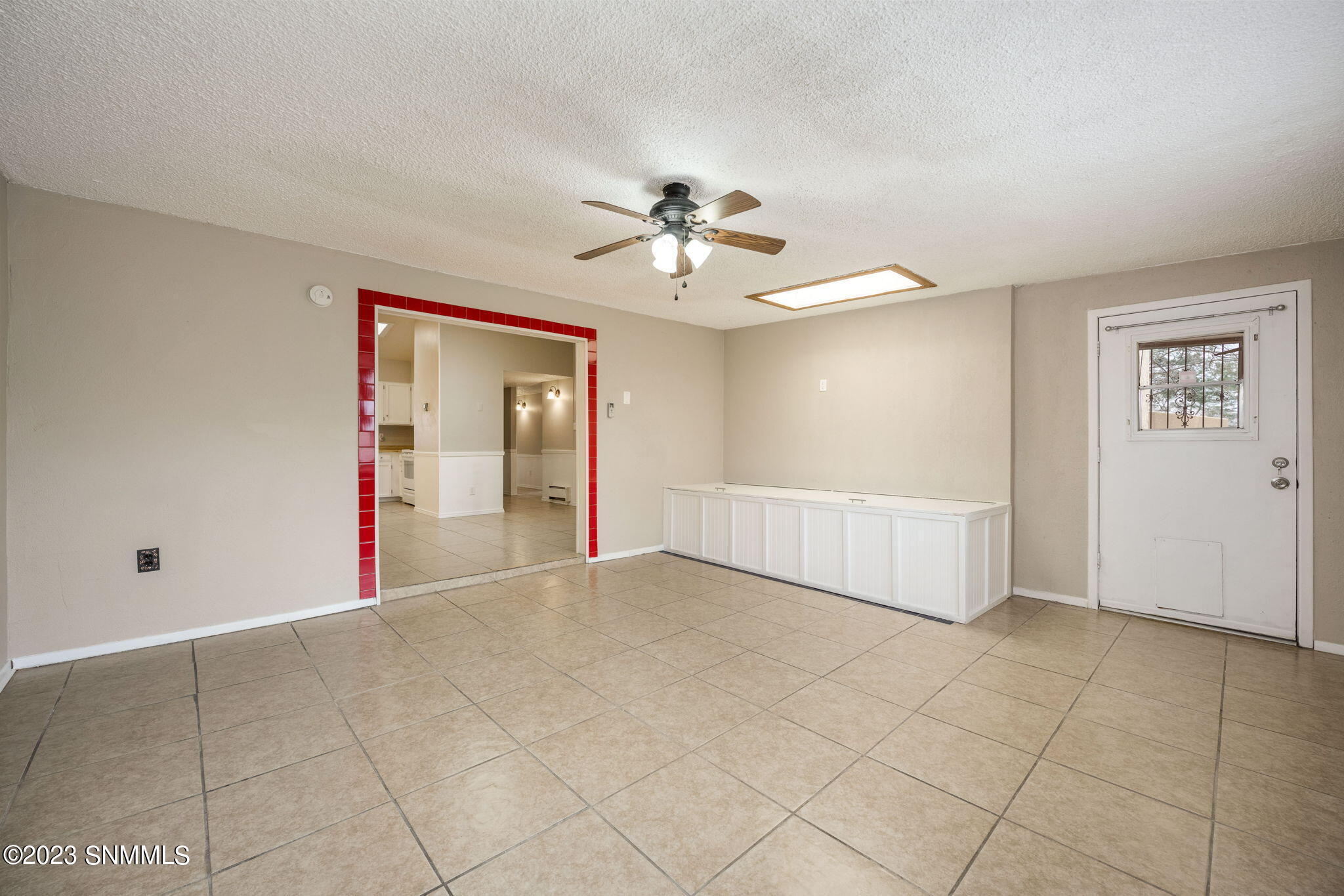 17-web-or-mls-Willow 1290-59