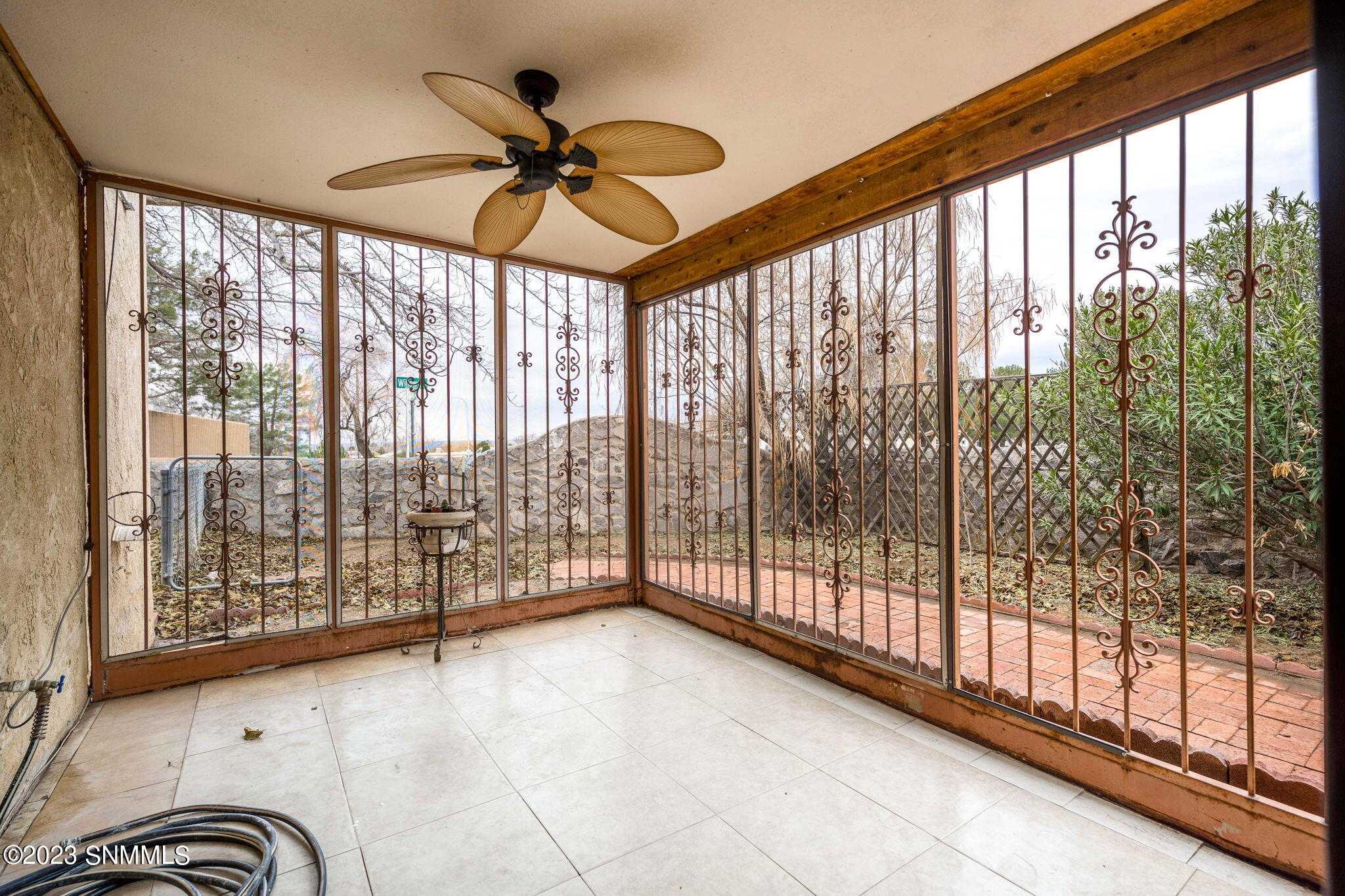 26-web-or-mls-Willow 1290-98