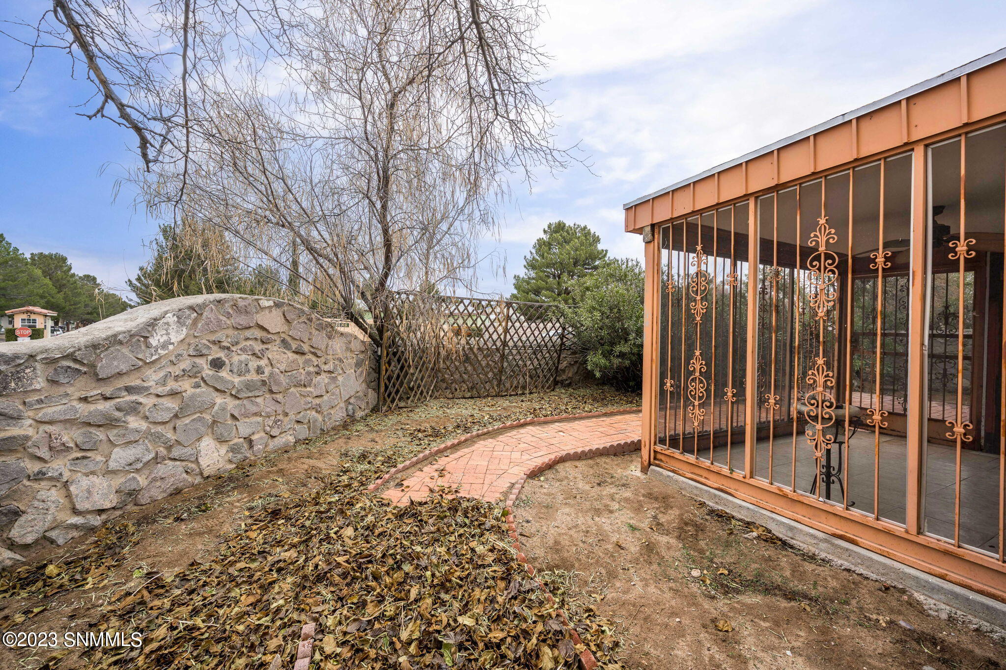 34-web-or-mls-Willow 1290-107