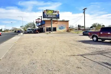 701 Solano Drive, Las Cruces, New Mexico 88001, ,Commercial Sale,For Sale,Solano,2600924