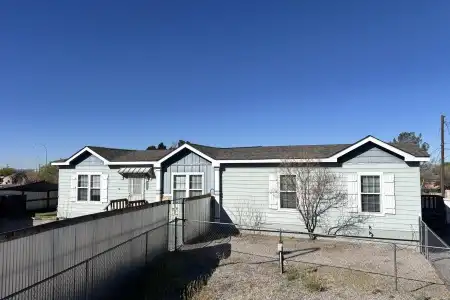 1106 Tornillo Street, Las Cruces, New Mexico 88001, 3 Bedrooms Bedrooms, ,2 BathroomsBathrooms,Residential,For Sale,Tornillo,2600925