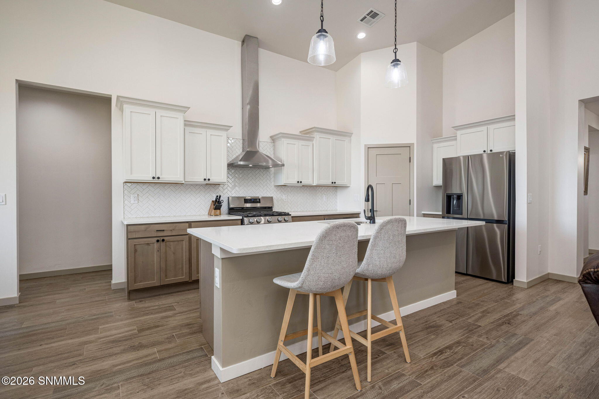 11-web-or-mls-Snappin Homes (Pacifico290