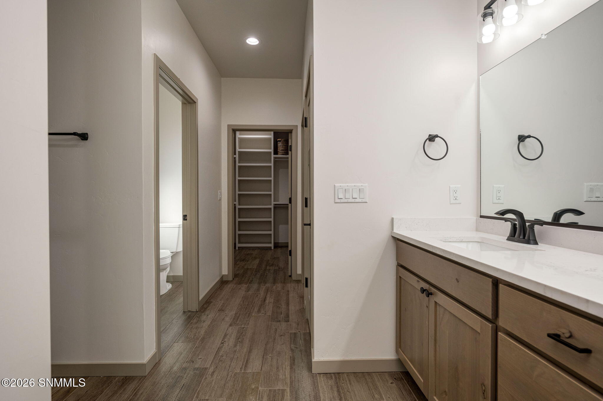 21-web-or-mls-Snappin Homes (Pacifico290