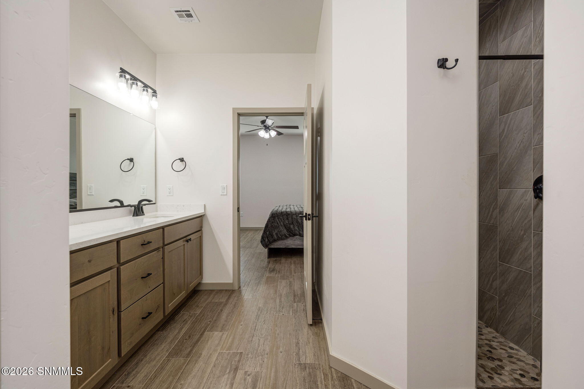 23-web-or-mls-Snappin Homes (Pacifico290