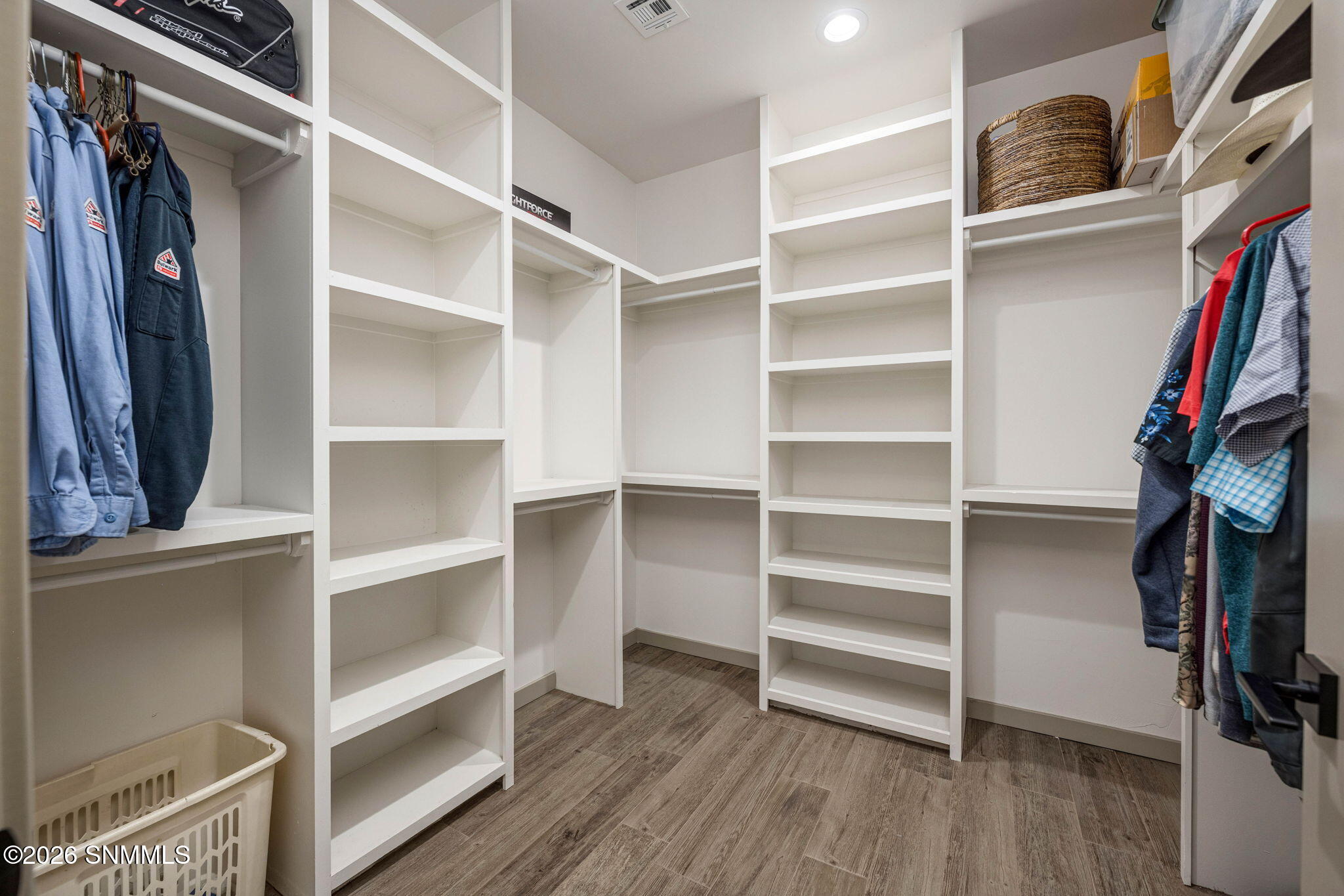 25-web-or-mls-Snappin Homes (Pacifico290