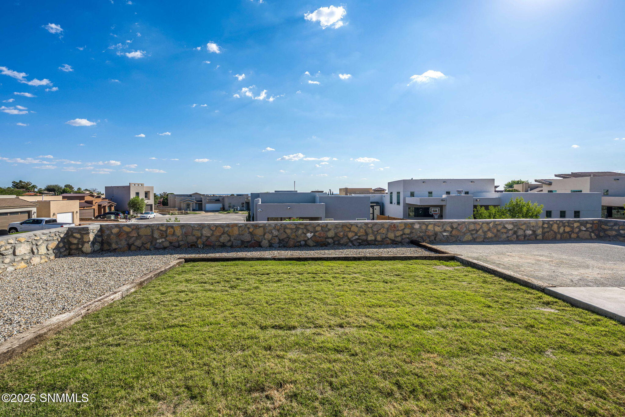 35-web-or-mls-Snappin Homes (Pacifico290