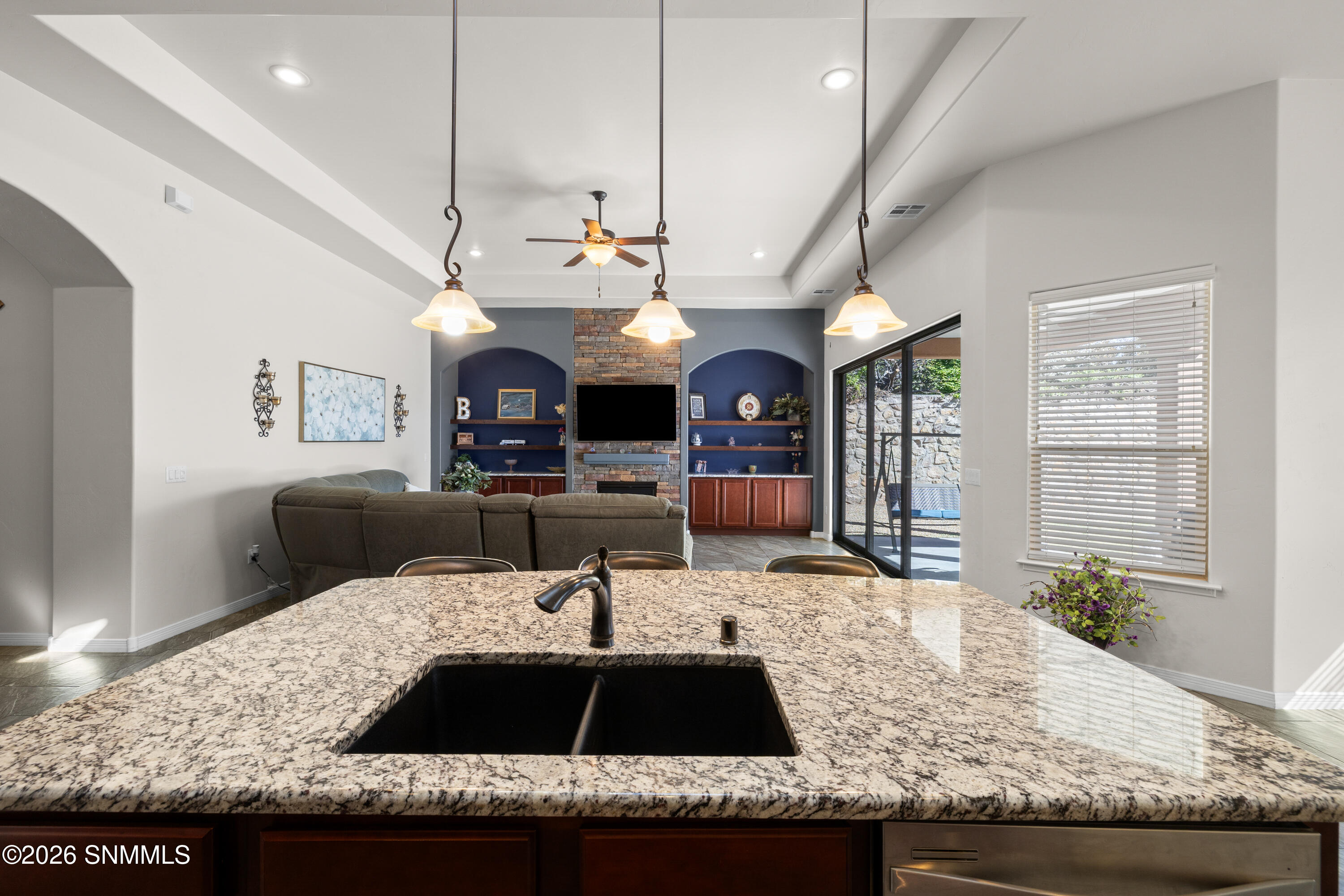 3068-Chipewa-Summit- MLS-Camera-Guy-11