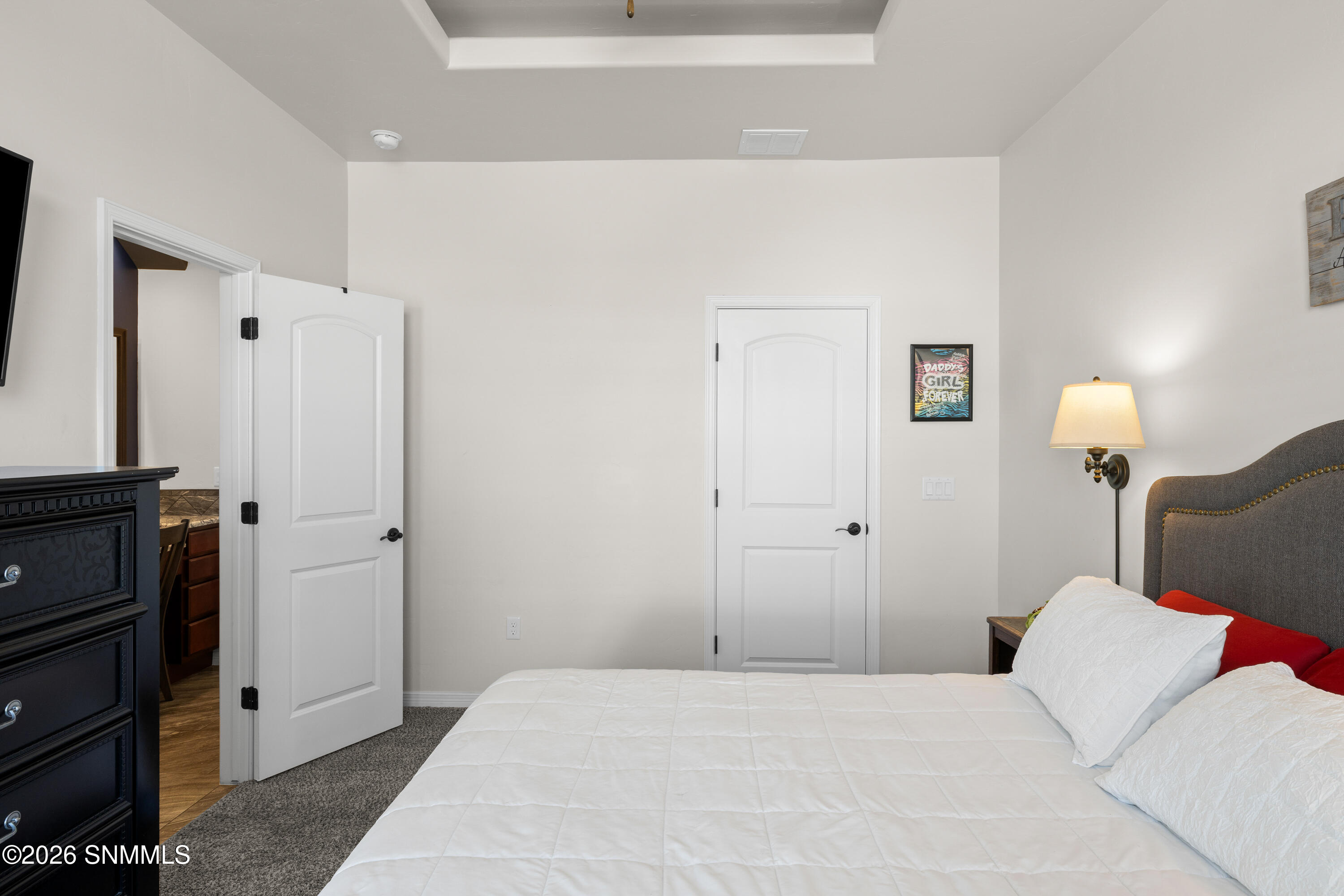 3068-Chipewa-Summit- MLS-Camera-Guy-14