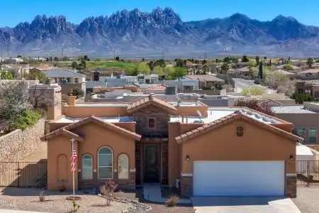 3068 Chippewa Summit Drive, Las Cruces, New Mexico 88011, 4 Bedrooms Bedrooms, ,2.5 BathroomsBathrooms,Residential,For Sale,Chippewa Summit,2600930