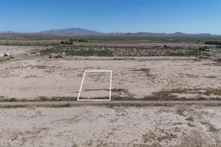 TBD Hereford Rd SE Block 4 Lot 16, Deming, New Mexico 88030, ,Land,For Sale,Hereford Rd SE Block 4 Lot 16,2600931