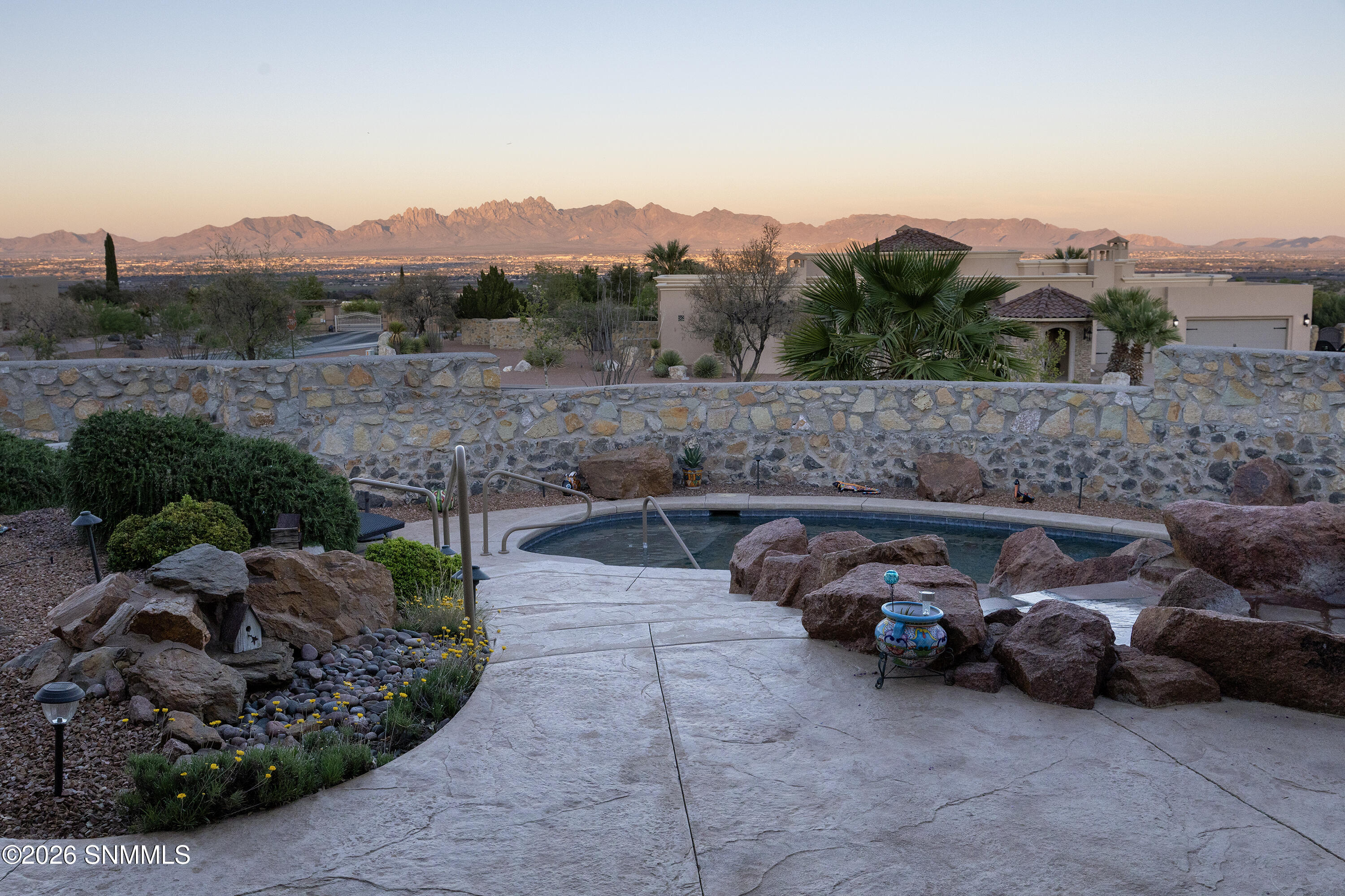 8009 Constitution Rd_017