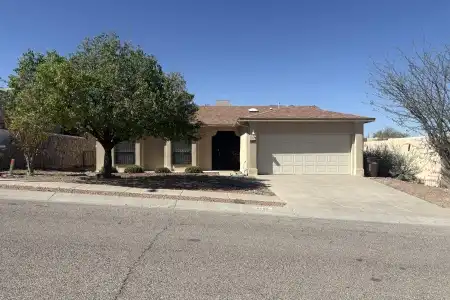 2687 Nebula Way, Las Cruces, New Mexico 88011, 3 Bedrooms Bedrooms, ,2 BathroomsBathrooms,Residential,For Sale,Nebula,2600952