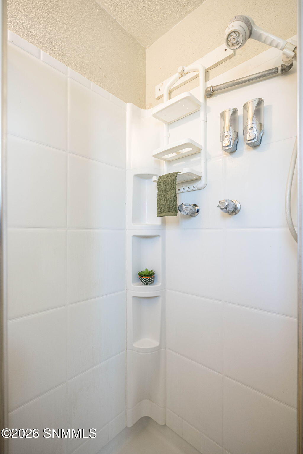 18-web-or-mls-Snappin Homes (Defiance183