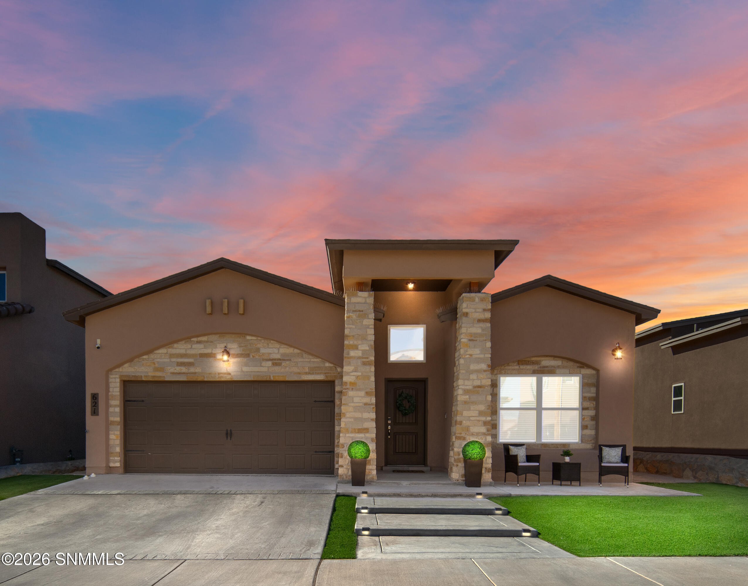 621-La-Entrada-MLS-Camera-Guy-1