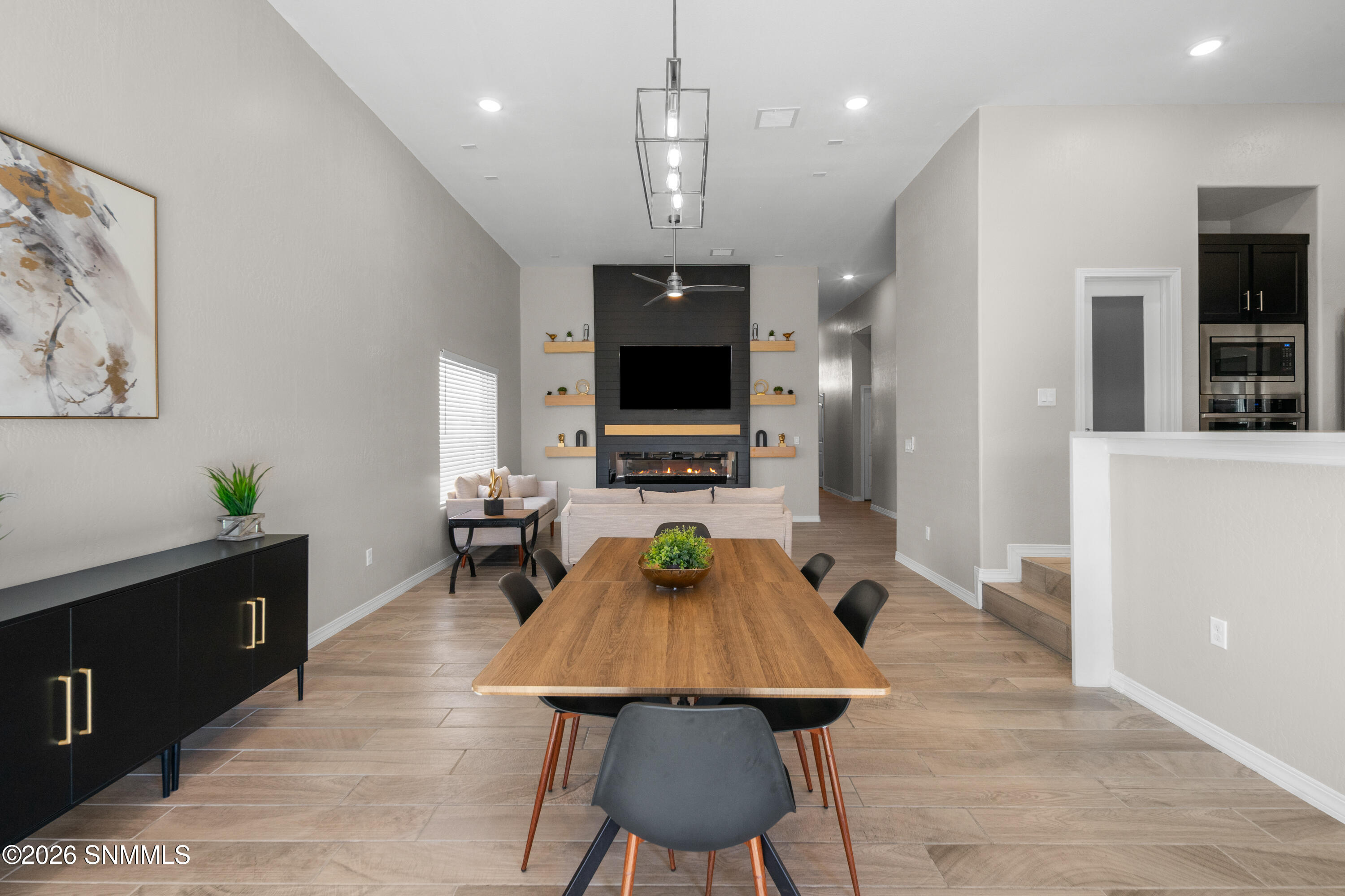 621-La-Entrada-MLS-Camera-Guy-11