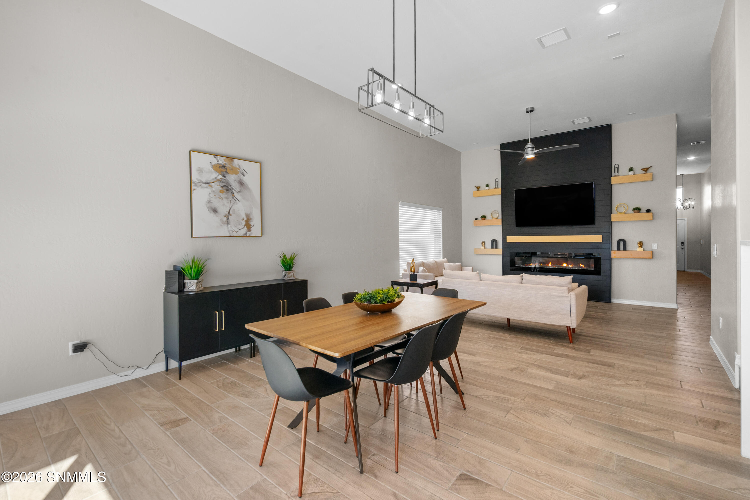 621-La-Entrada-MLS-Camera-Guy-12