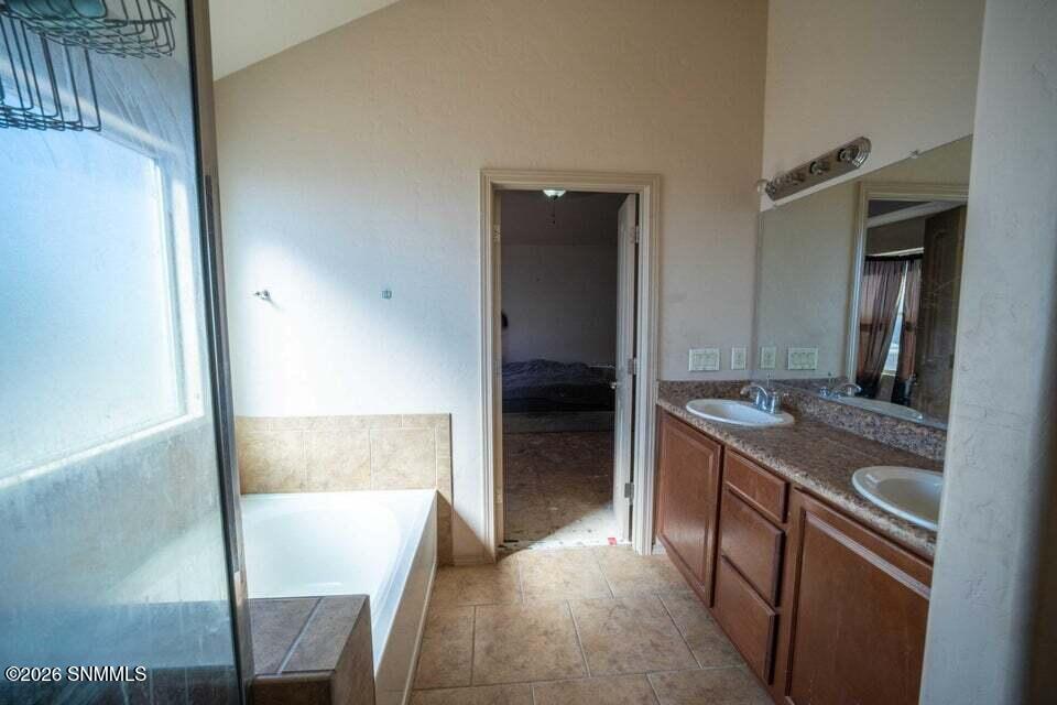 20260304223944041751000000-o