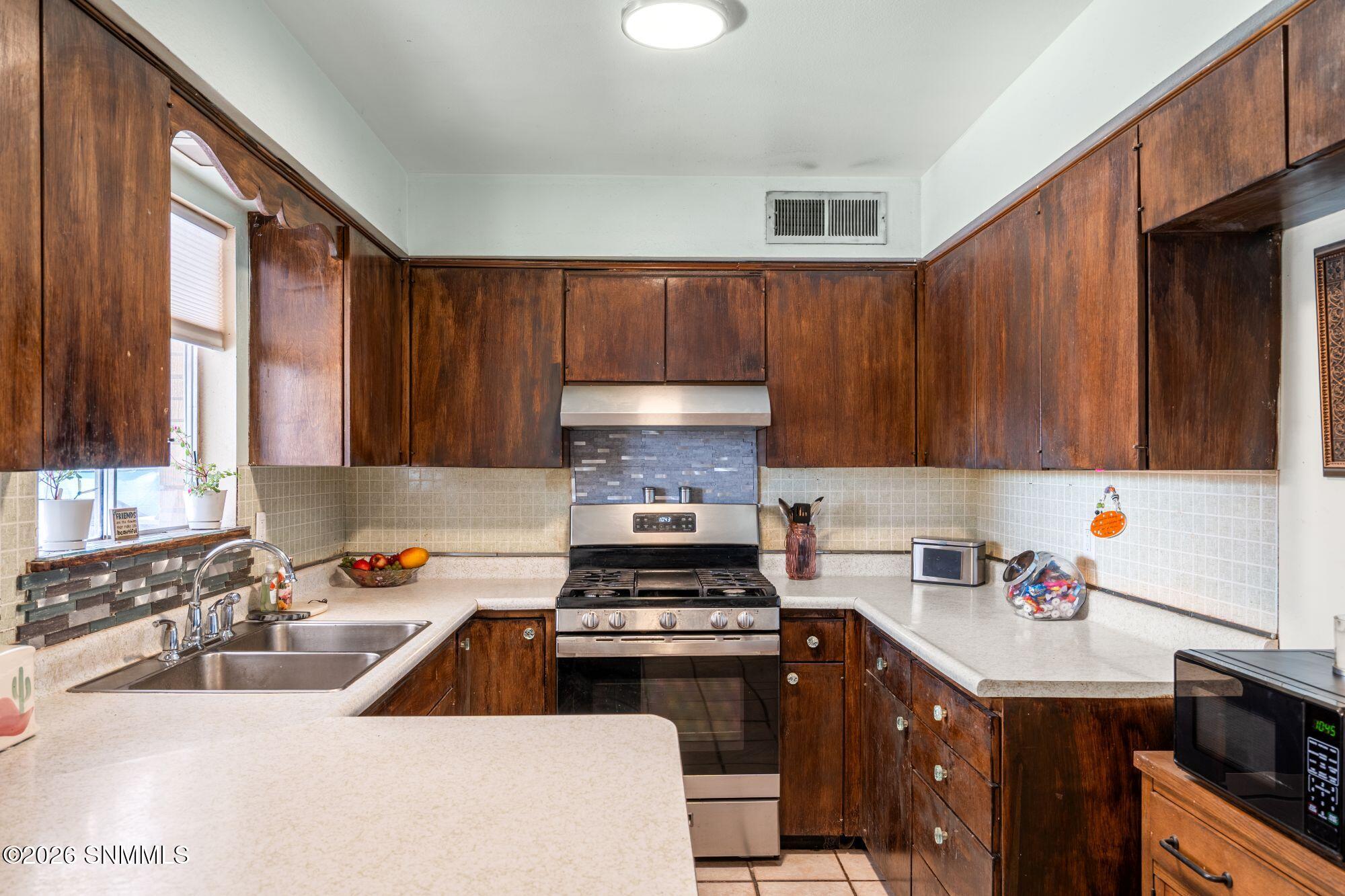 Kitchen 2