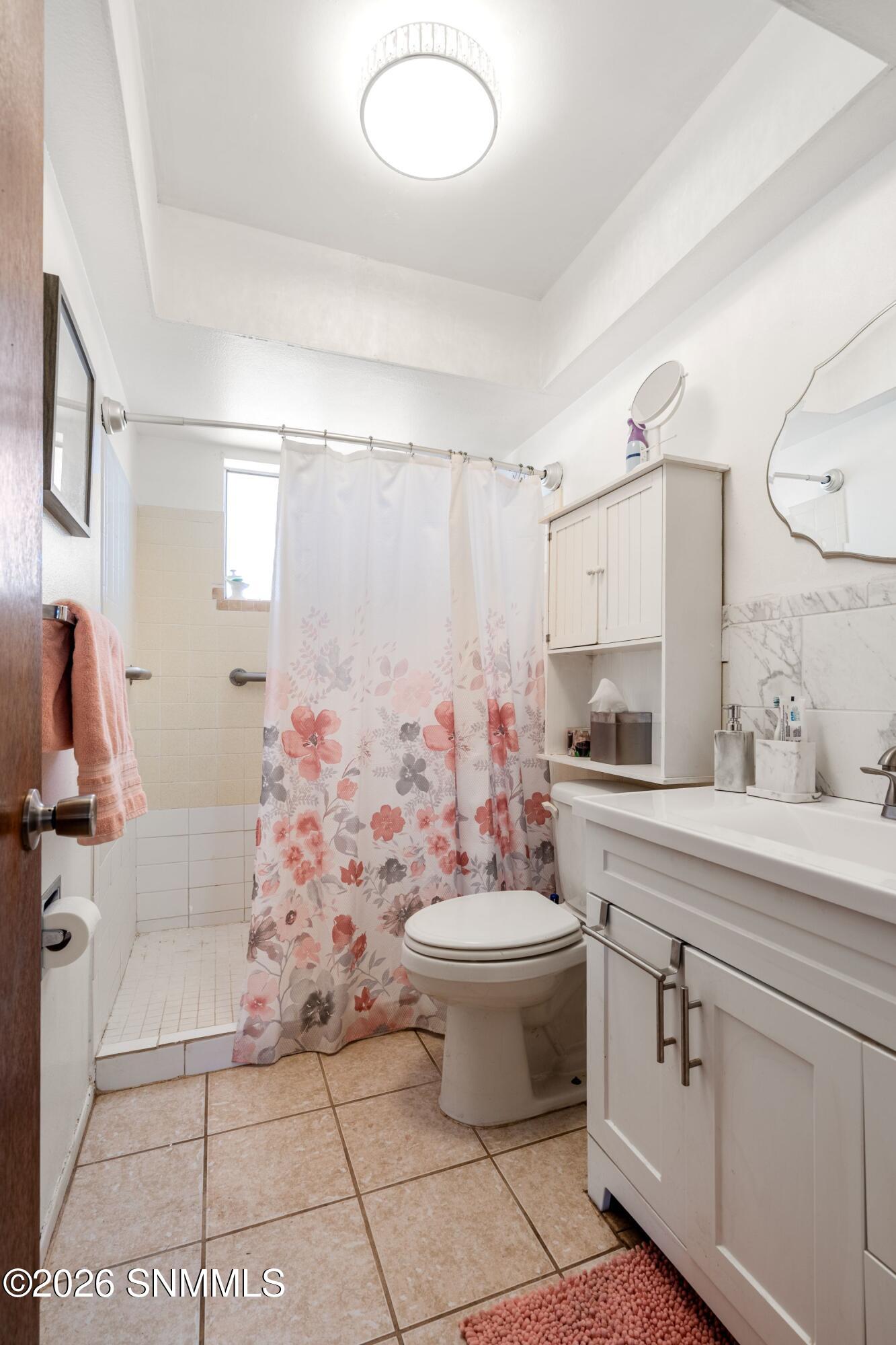 Hall Bath 1
