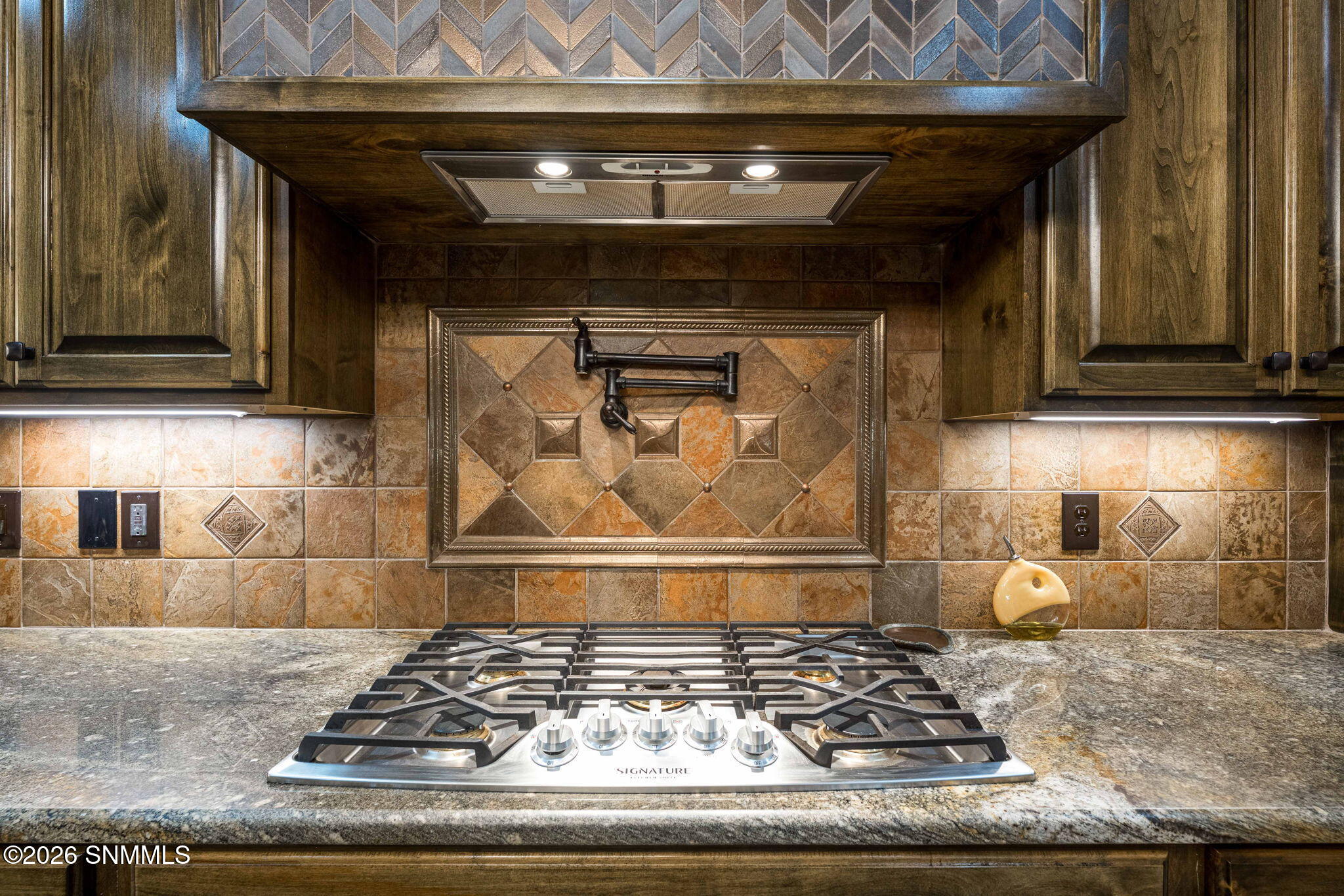 20-web-or-mls-Snappin Homes (Goldeneye12